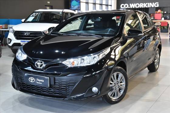TOYOTA YARIS 1.5 16V FLEX XL PLUS CONNECT MULTIDRIVE TOYOTA YARIS 1.5 16V FLEX XL PLUS CONNECT MULTIDRIVE